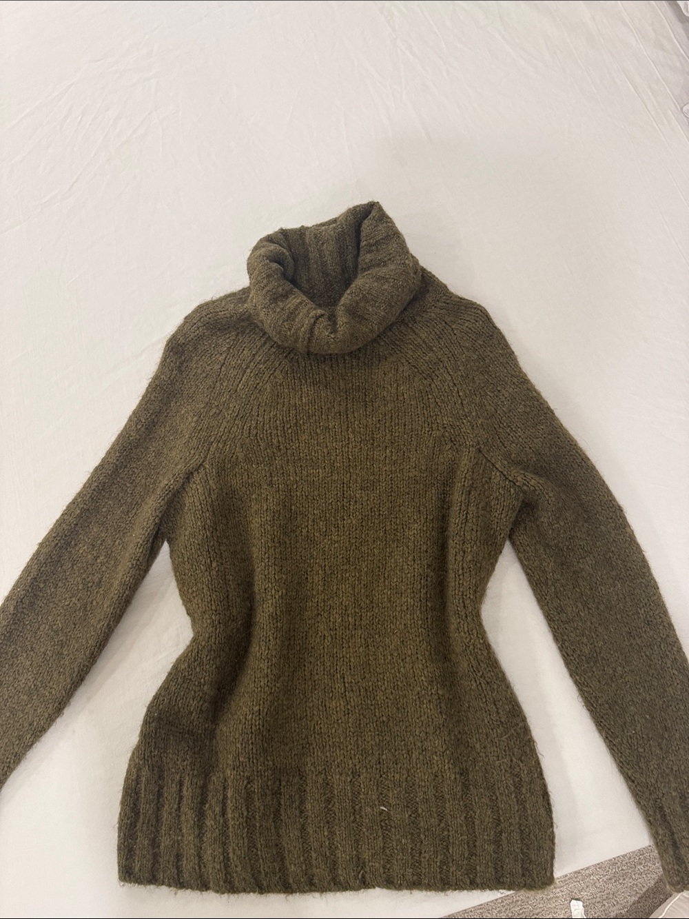 Aritzia babaton Olive Green Turtleneck Sweater